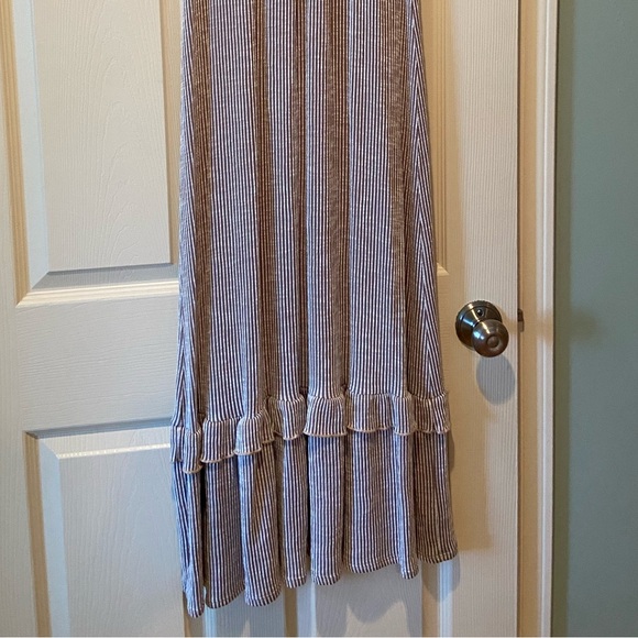 Beige Striped Tiered Maxi Dress - Picture 4 of 5